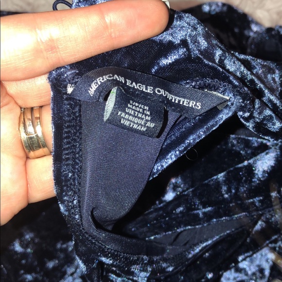 SOLD: AE Outfitters Crushed Velvet Top - Picture 3 of 3